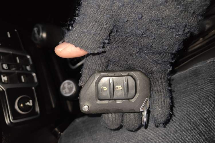 Used Jeep Wrangler 2018 2.0T Sahara Four-Door Edition
