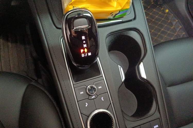 Used Cadillac XT4 2021 28T Two-Wheel Drive Leading Version
