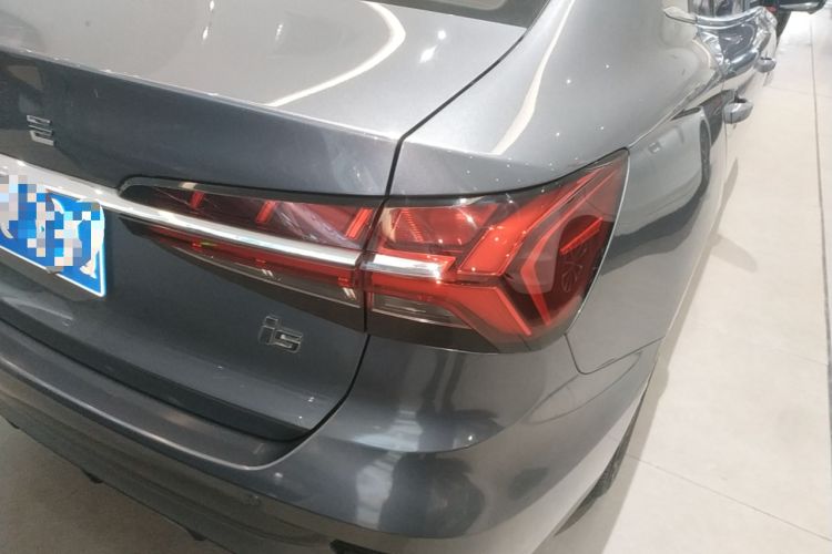 Used Roewe i5 2021 Revised Version 1.5L CVT Diamond Edition