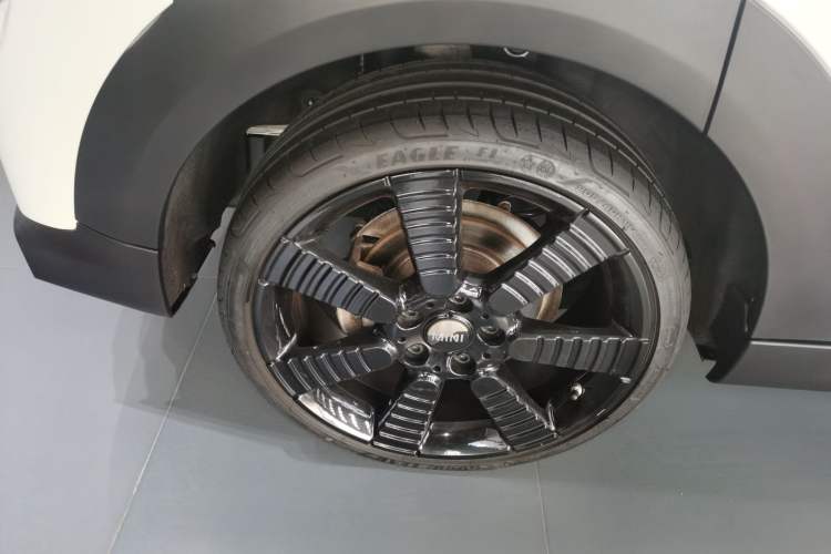 Used MINI MINI 2023 1.5T COOPER King's Cross Special Edition Five-Door Version
