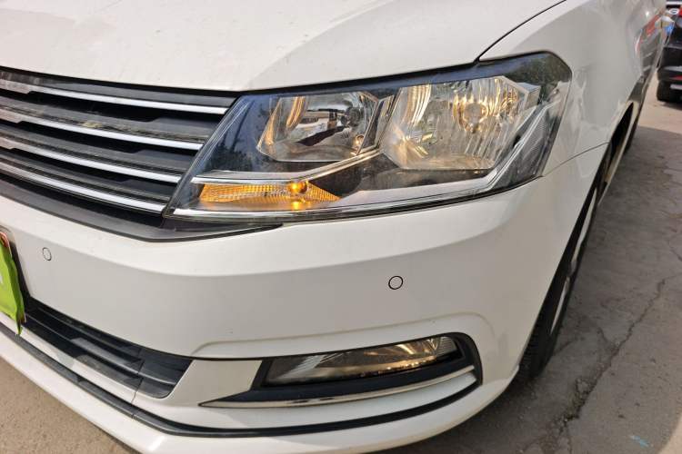 Used Volkswagen Gran Lavida 2017 230TSI DSG Comfort Edition
