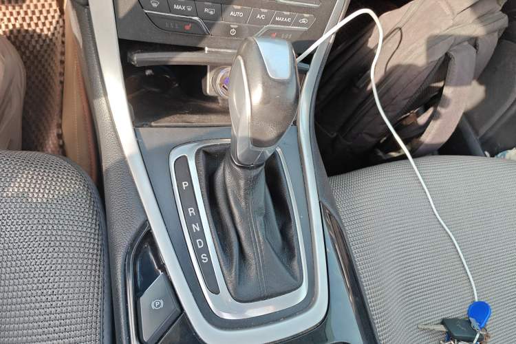 Used Ford Edge 2016 EcoBoost 245 Four-Wheel Drive Titanium Edition 7-Seater
