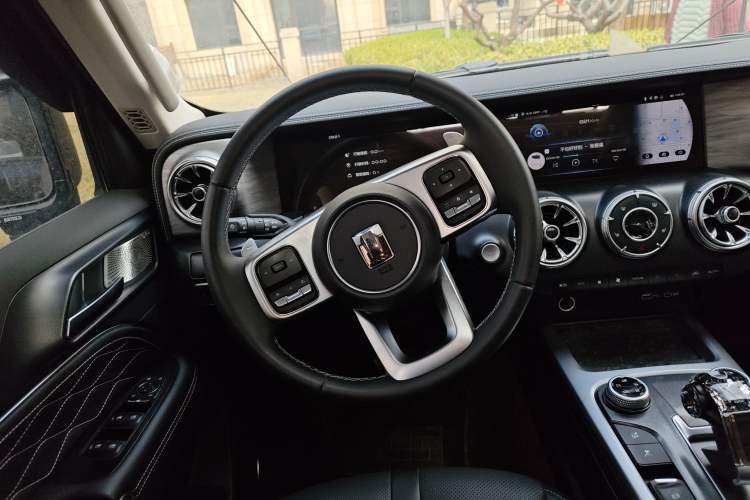 Used Tank 300 2023 2.0T Iron Rider 02
