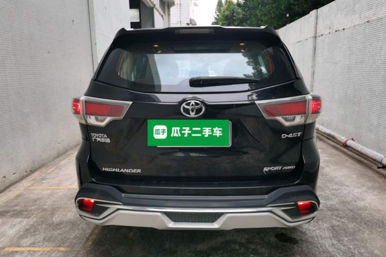 Used Toyota Highlander 2015 2.0T Four-Wheel Drive Luxury Edition 7-Seater Rear