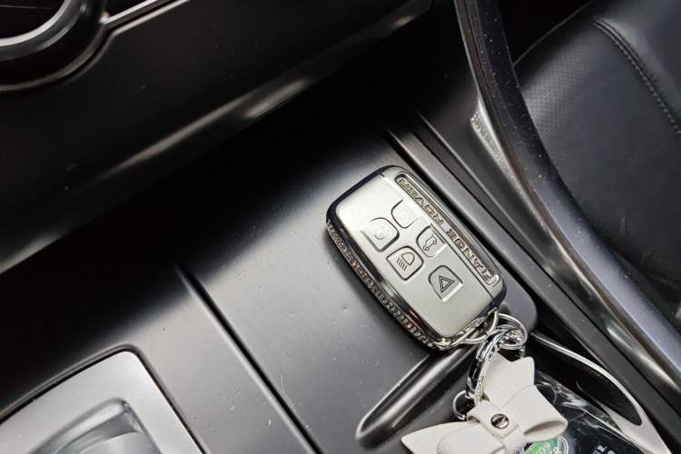 Used Land Rover Range Sport 2016 3.0 SC V6 SE
