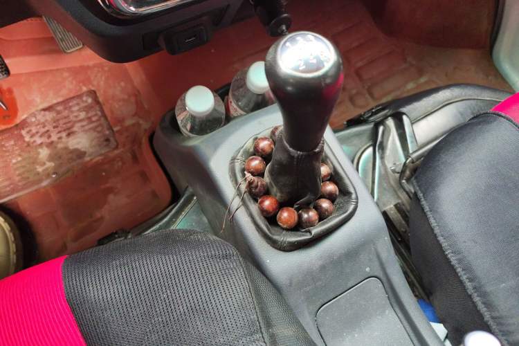 Used Jinbei Hiace X30  Gear Lever