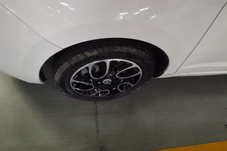 Used CHANGAN Benni E-Star 2021 National Edition Colorful Version Lithium Iron Phosphate (31.86 kWh) Left Front Wheel Hub