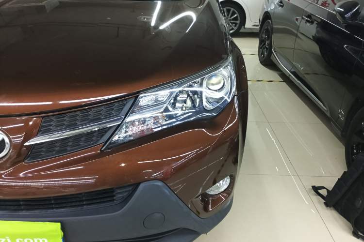 Used Toyota RAV4 2015 2.0L CVT 4x4 Trend Edition
