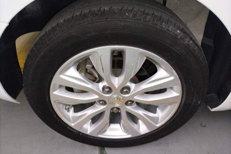 Used Buick GT 2021 Revised Version Flagship 1.5L Automatic Elite Edition Right Rear Wheel Hub