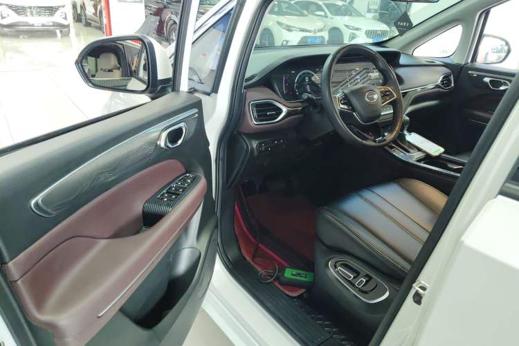 Used GAC Trumpchi M6 2023 PRO 270T DCT Luxury Edition
