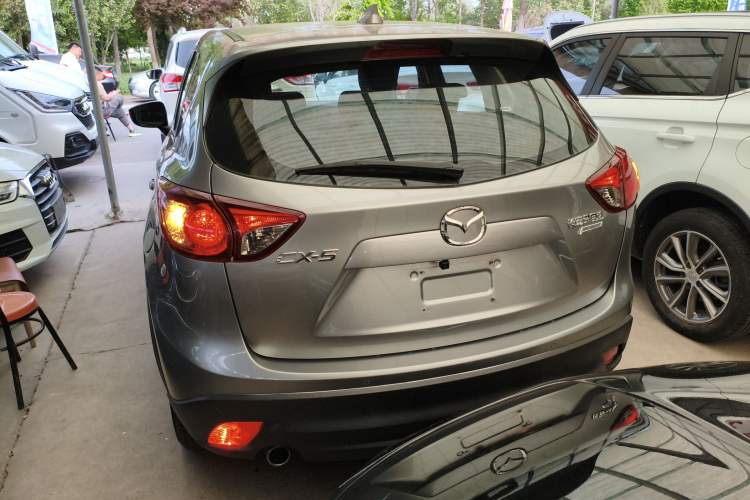 Used Mazda CX-5 2015 2.0L Automatic Two-Wheel Drive Urban Version
