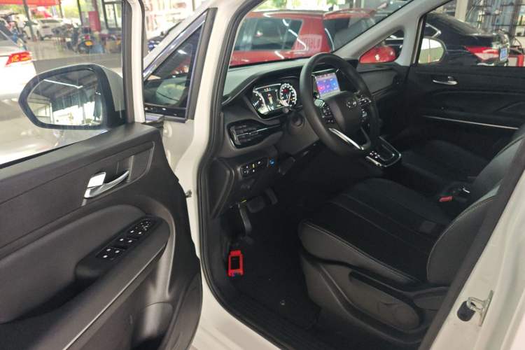 Used GAC Trumpchi M6 2021 270T DCT Luxury Edition (7 Seats) Driver Seat