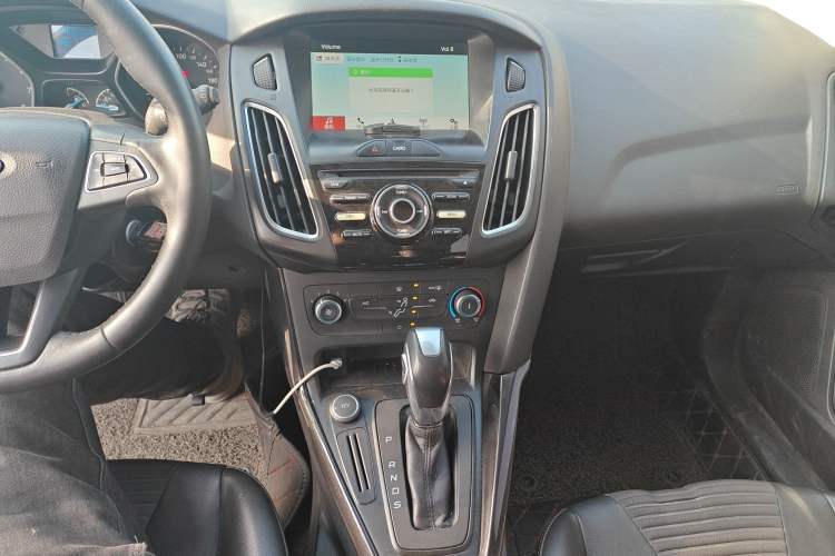 Used Ford Focus 2018 Hatchback Classic 1.6L Automatic Trendy SmartDrive Edition