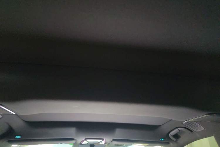 Used Denza Z9 2024 1100 km All-Wheel-Drive Ultra Version
