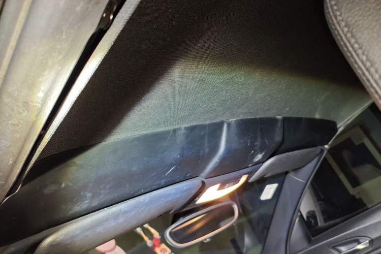 Used BMW 2 Series 2015 218i Convertible Coupe Headliner