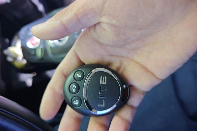 Used LITE 2019 R300 Gravity Edition
