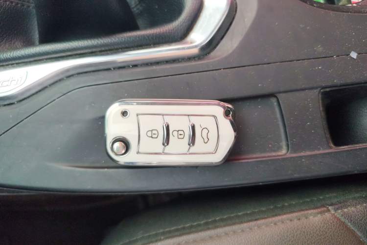 Used GAC Trumpchi GS4 2017 200T Manual Two-Wheel Drive Elite Edition Vehicle Key