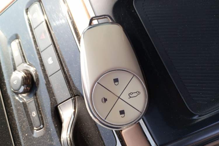 Used Nio ES8 2020 580 km Range Signature Edition Six-Seater Version
