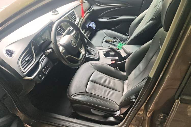 Used Buick GT 2015 15N Automatic Deluxe Edition Left Front Seat