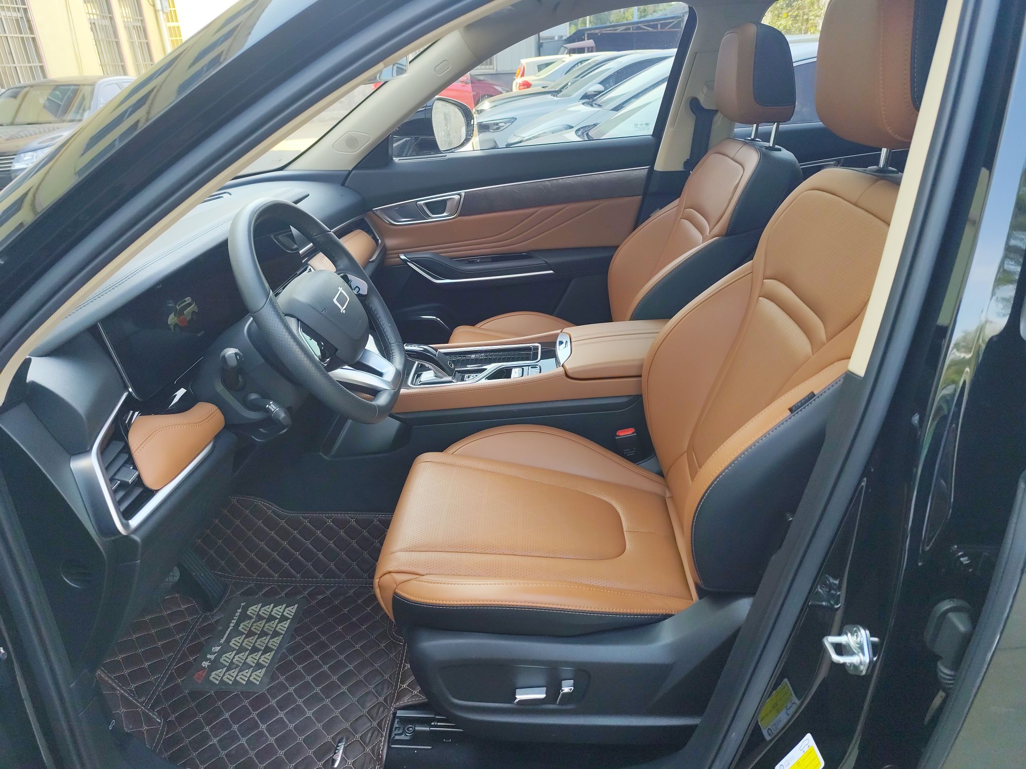 المقاعد الأمامية داخل السيارة