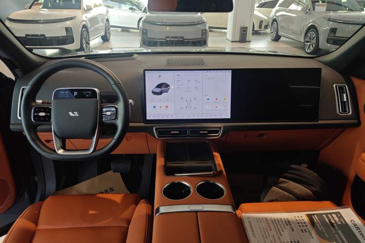 Used Li Auto L8 2025 Max Smart Refresh Edition Center Console
