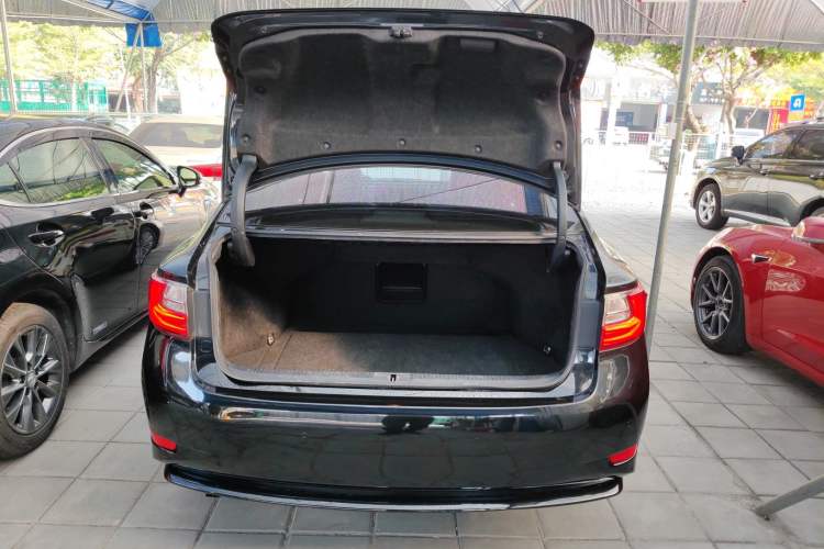 Used Lexus ES 2016 250 Midnight Special Limited Edition