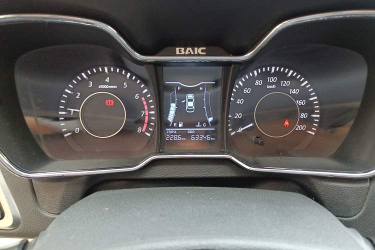 Used HYOSOW H3 2015 1.5L manual luxury version
