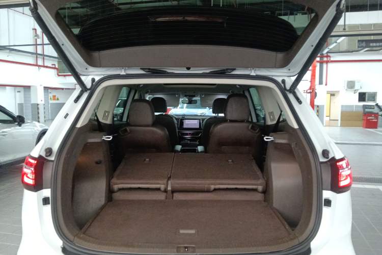 Used Volkswagen Viloran 2024 330TSI Luxury Edition