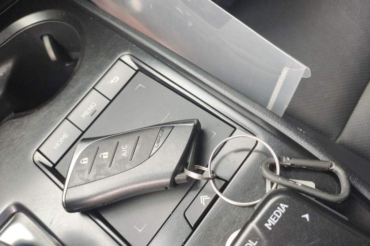 Used Lexus UX New Energy 2020 300e Pure·Joy Edition Interior 1