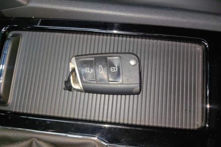 Used Volkswagen Teramont 2019 380TSI Four-Wheel Drive Luxury Version China VI Standard Interior 1