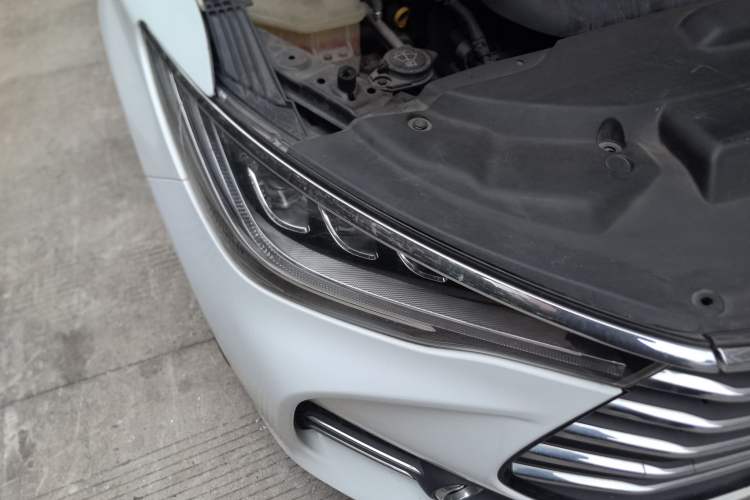 Used BYD Song MAX 2017 1.5T Manual Smart Connect Luxury 7-Seater