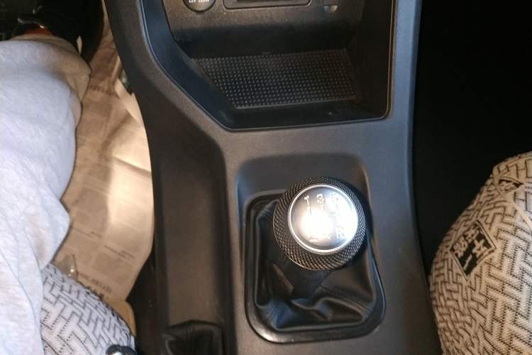 Used FORTHING Lingzhi 2023 M5L 1.6L Base Model 5 Seats
