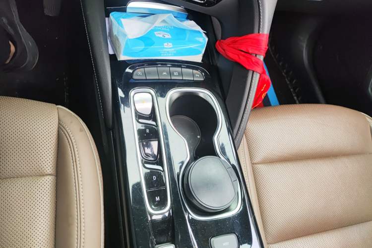 Used Buick Envision 2021 Encore Plus 652T Five-Seat Luxury Model Gear Lever