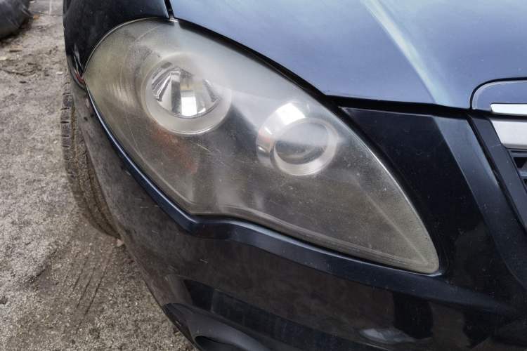 Used Brilliance Junjie FRV 2010 1.3L Manual Luxury Version Right Front Headlight