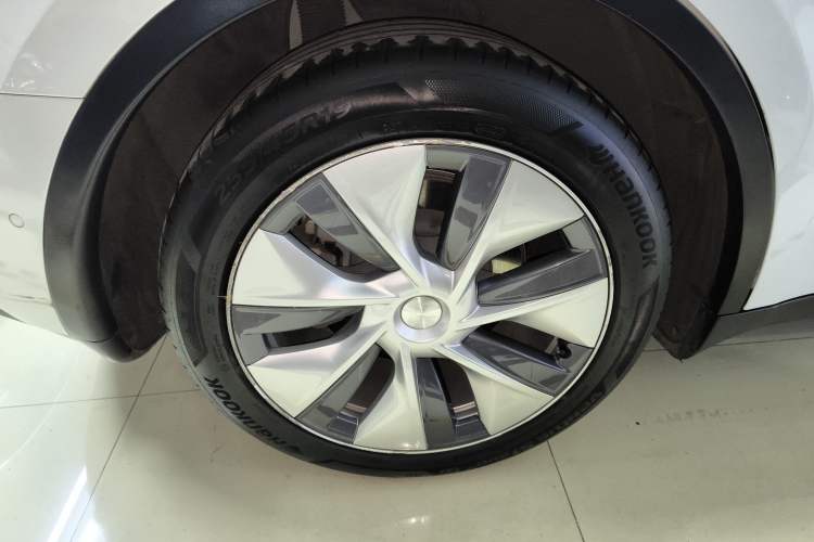 Used Tesla Model Y 2022 Rear-Wheel-Drive Version