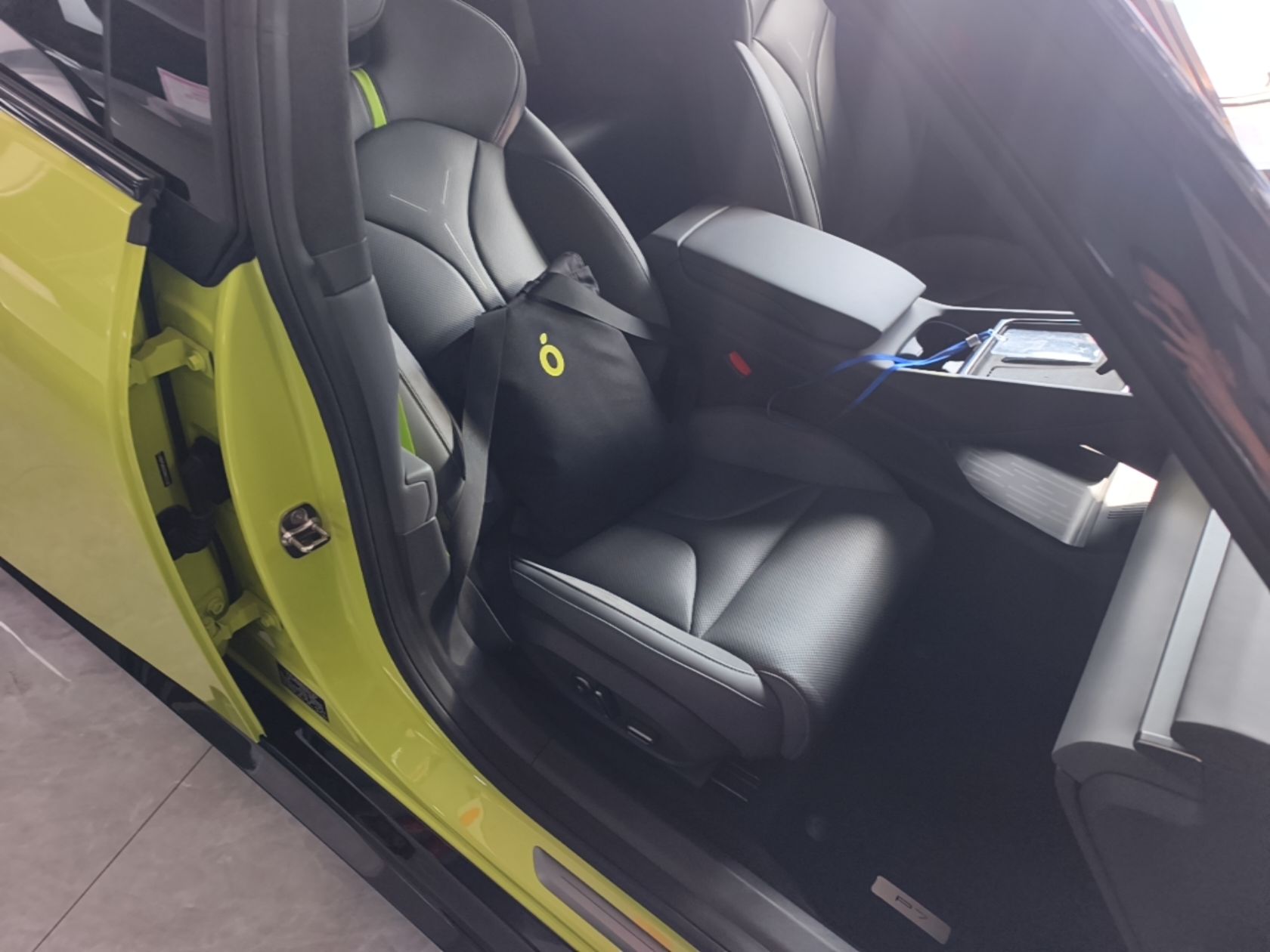 XPeng P7 2025 Model—750 All-Wheel-Drive High-Performance Ultra — снимка 19
