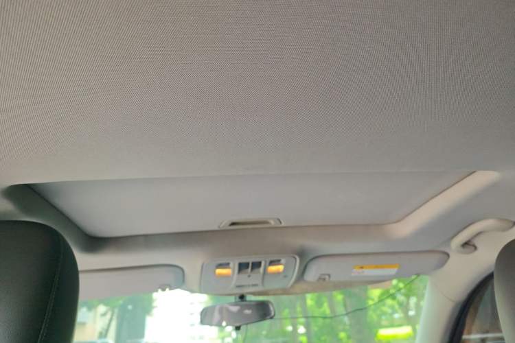 Used Chevrolet Malibu 2016 2.0L Automatic Luxury Edition Headliner