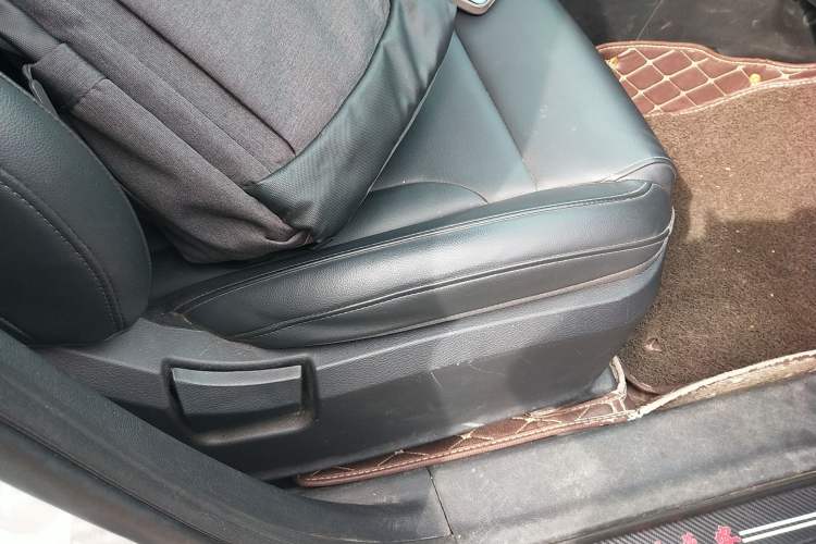 Used Haval H2 2018 1.5T Dual-Clutch Two-Wheel Drive Fashion Model China VI Standard