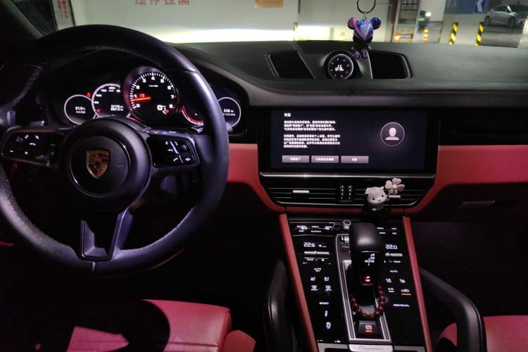 Used Porsche Cayenne 2022 Cayenne 3.0T Platinum Edition Audio And AC Panel