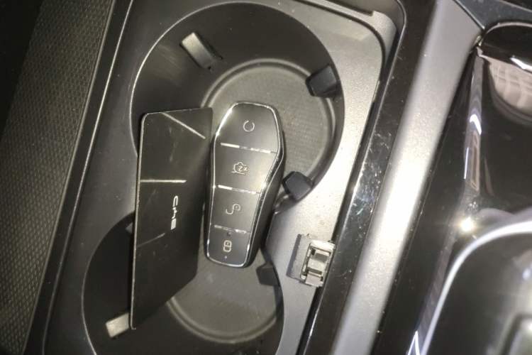 Used BYD Qin PLUS 2024 HONOR Edition DM-i 55KM Leading Model Vehicle Key