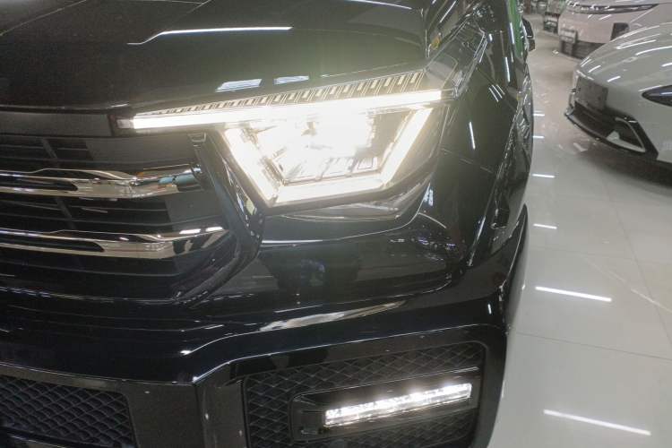 Used Tank 400 New Energy 2026 Model—Hi4-T Smart Enjoyment Version Left Front Headlight