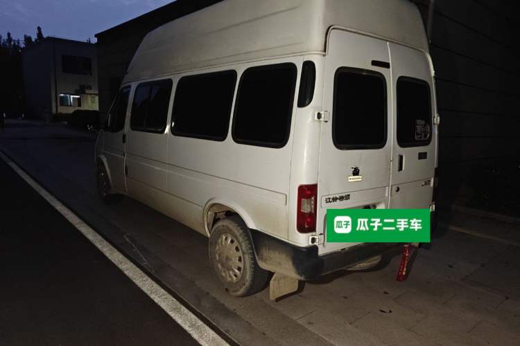 Used JMC Transit 2019 2.8T Commercial Version Long Wheelbase High Roof 6-Seater Rear Single Tire China VI Emission Standard – JX493
