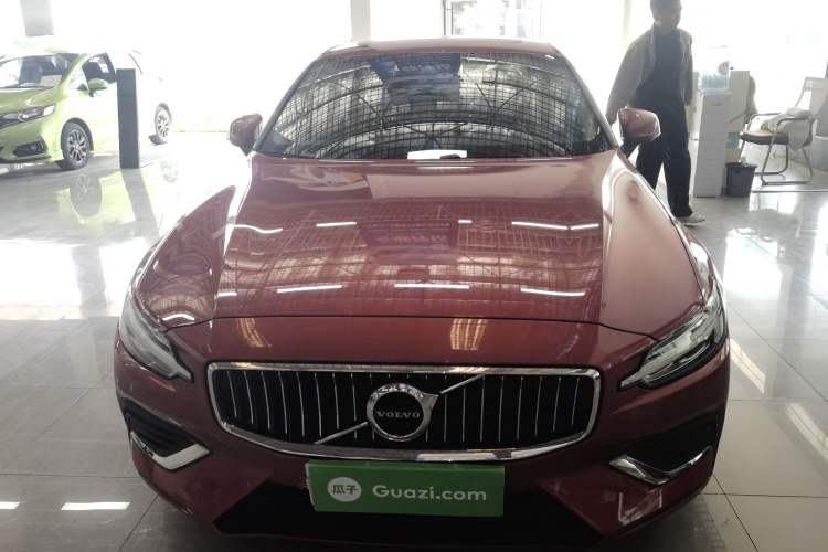 Used Volvo S60 2022 B4 Zhiyi Luxury Edition
