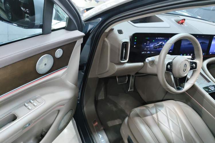 Used Hima AITO M9 2024 Range-Extended Ultra Version 52 kWh 5-Seater Model