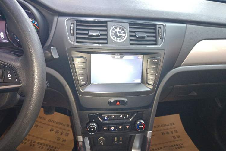 Used BAIC Senova X55 2016 1.5L Manual Comfort Version Audio And AC Panel