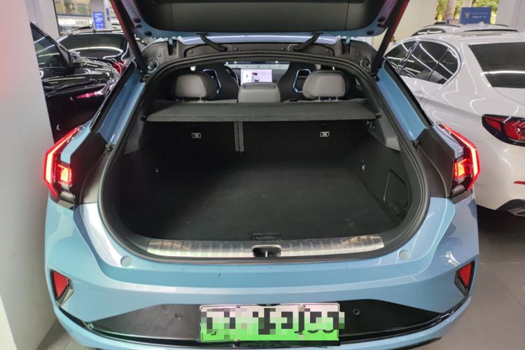 Used Zeekr 001 2025 WE Edition 100 kWh Rear-Wheel Drive