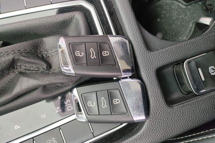 Used Volkswagen Magotan 2023 2 Million Units Limited Edition 280TSI DSG Leading Version