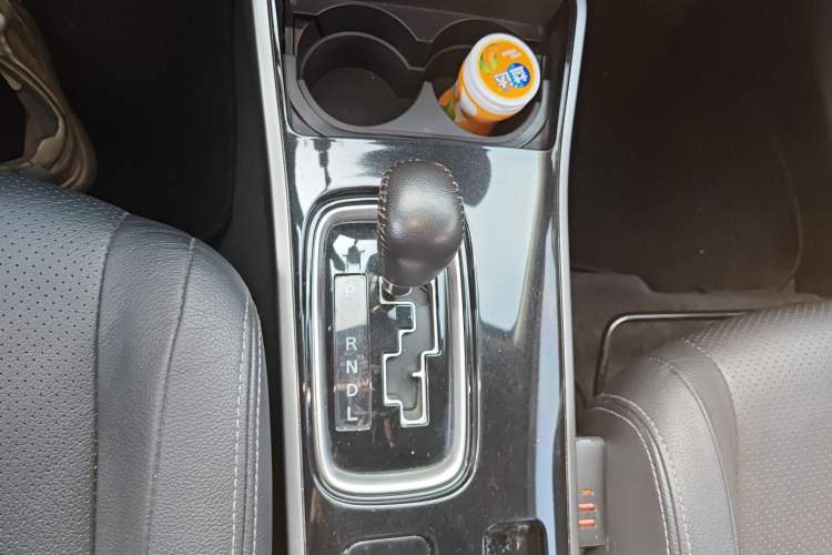 Used Mitsubishi Outlander 2018 2.4L 4x4 Luxury Edition 7-Seater
