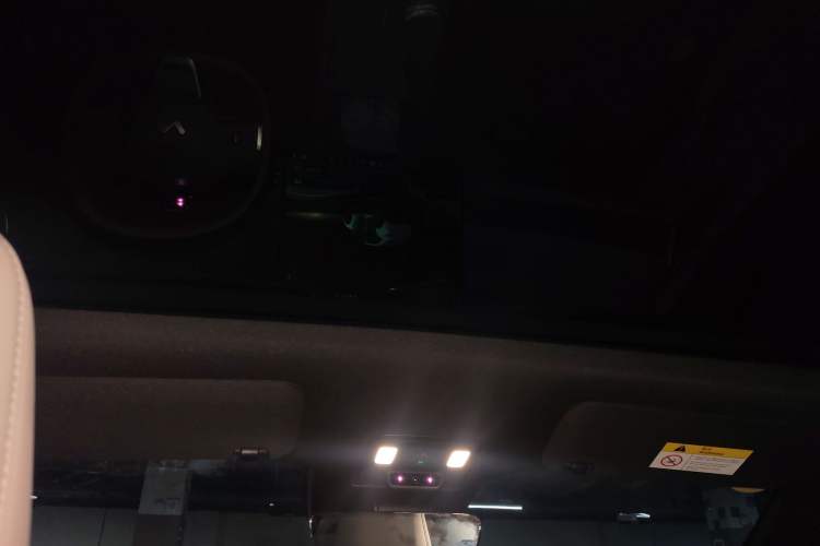 Used ONVO L60 2024 60 kWh Rear-Drive Version