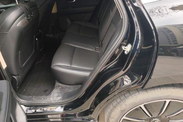 Used Hima AITO M5 2022 Pure Electric All-Wheel-Drive Performance Edition Interior 4